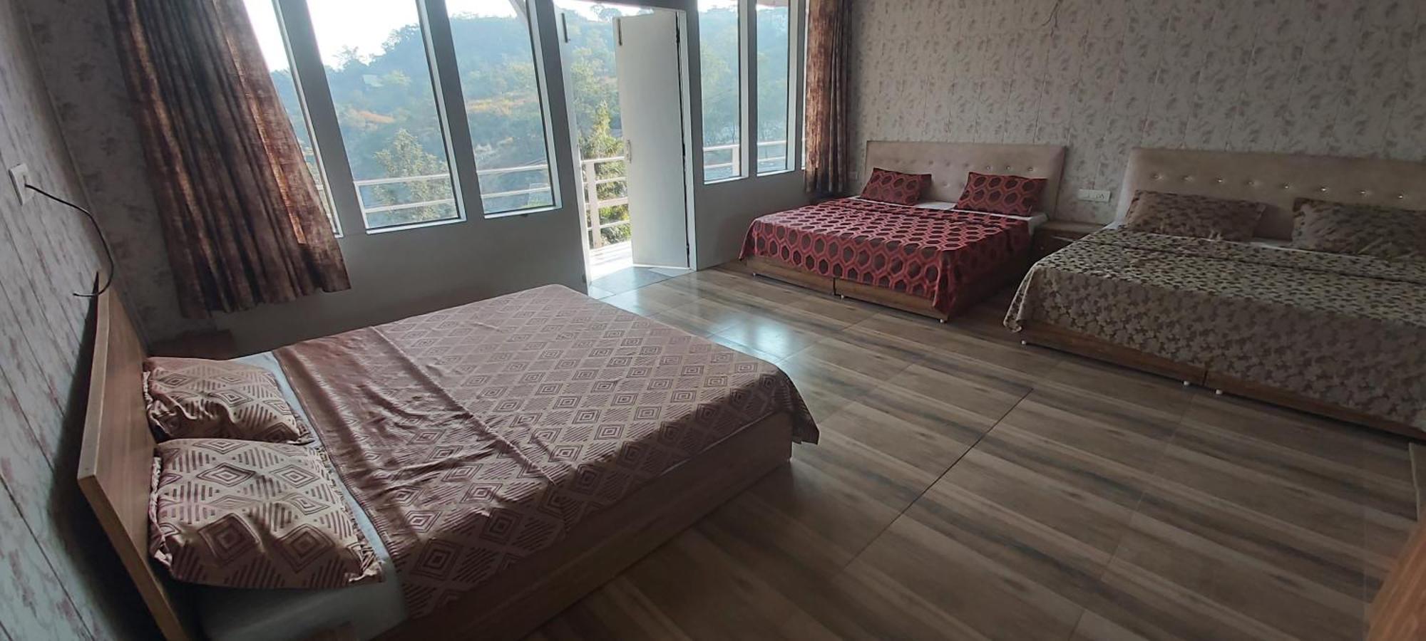 Valley Retreat Home Stay Dehradun Phòng bức ảnh